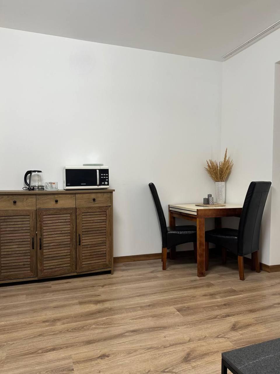 Rynok Square Appartement Lviv Buitenkant foto